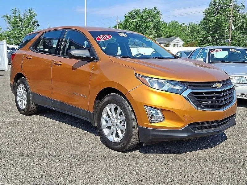 2018 Chevrolet Equinox - Image 2 of 12