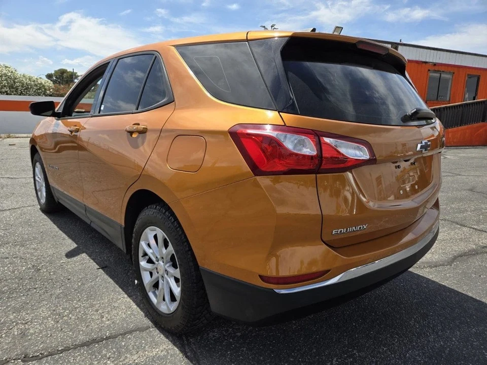 2018 Chevrolet Equinox - Image 2 of 20
