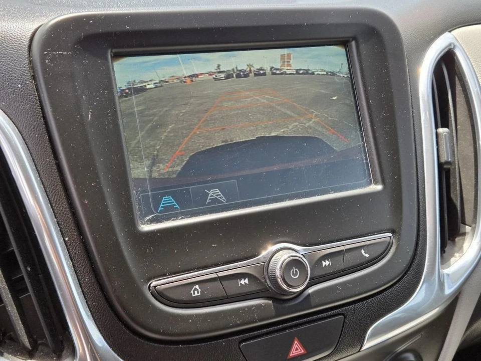 2018 Chevrolet Equinox - Image 20 of 21