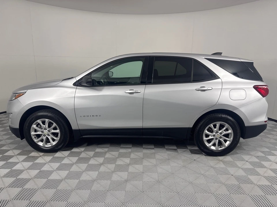 2018 Chevrolet Equinox - Image 8 of 12