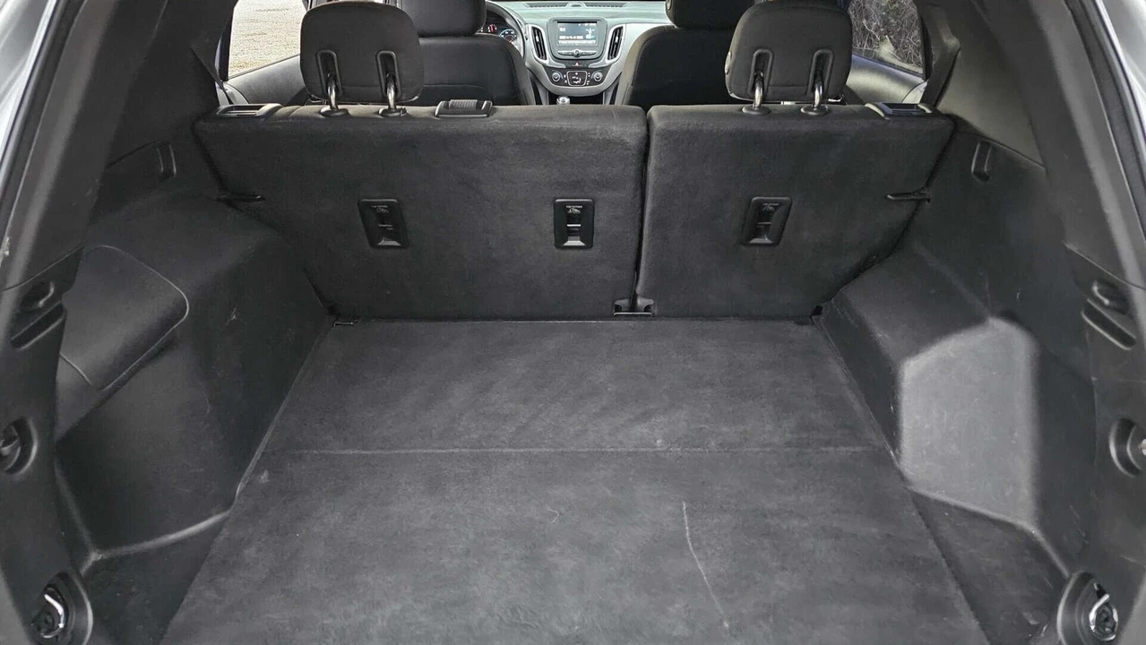 2018 Chevrolet Equinox - Image 19 of 21