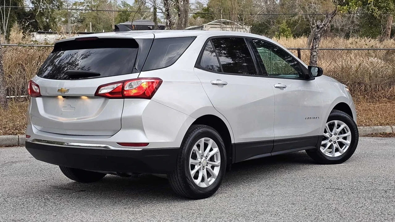 2018 Chevrolet Equinox - Image 3 of 21