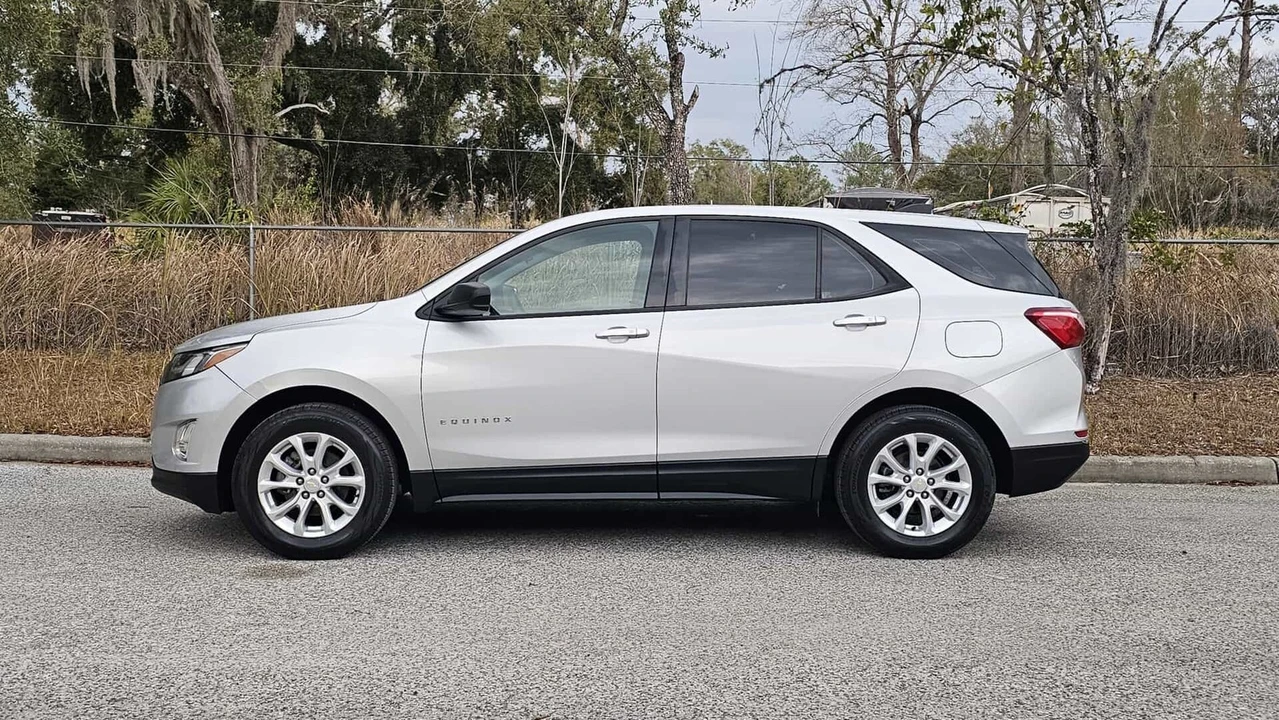 2018 Chevrolet Equinox - Image 2 of 21