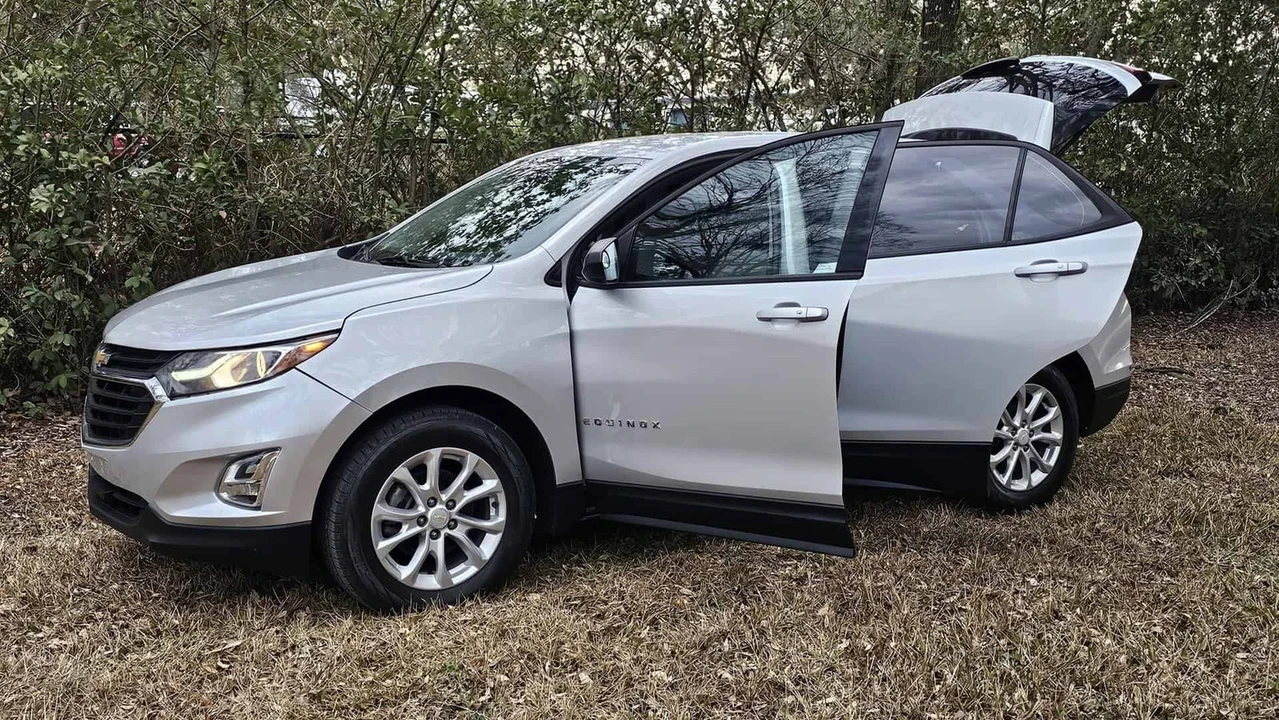 2018 Chevrolet Equinox - Image 5 of 21