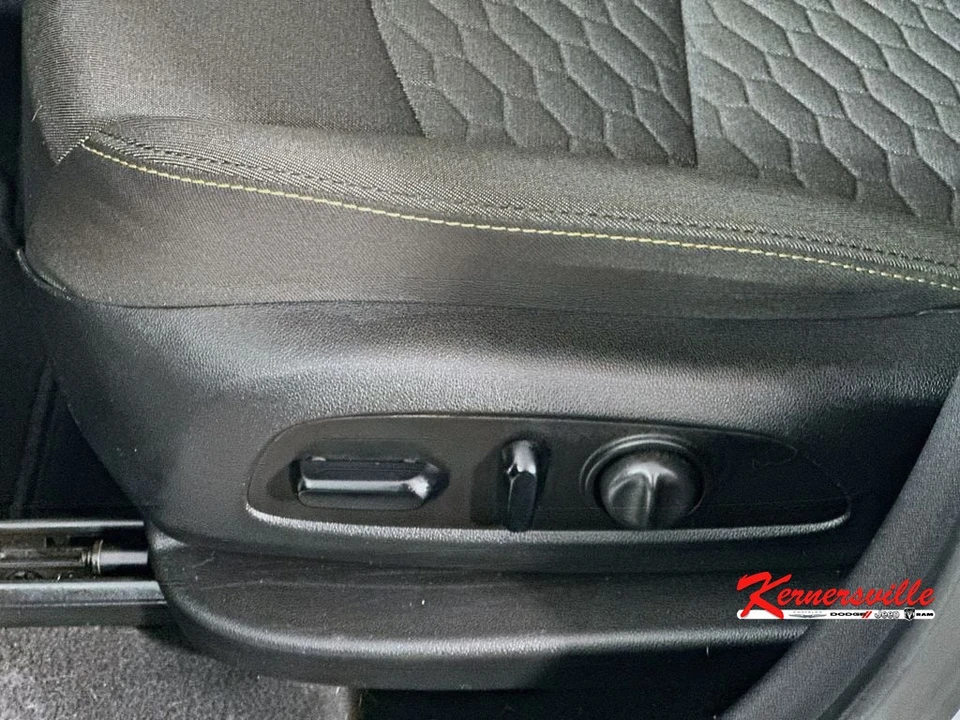 2018 Chevrolet Equinox - Image 22 of 24