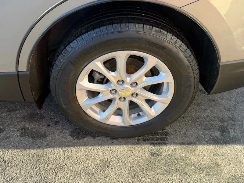 2018 Chevrolet Equinox - Image 8 of 12