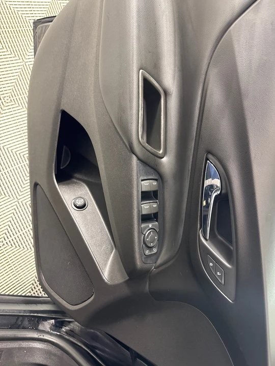 2018 Chevrolet Equinox - Image 11 of 12