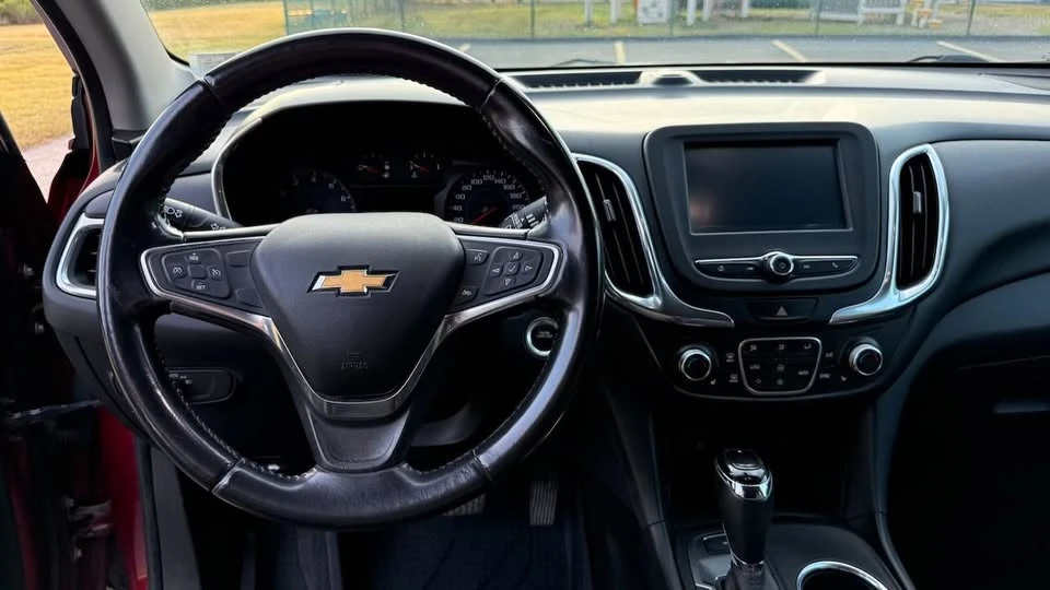 2018 Chevrolet Equinox - Image 9 of 18