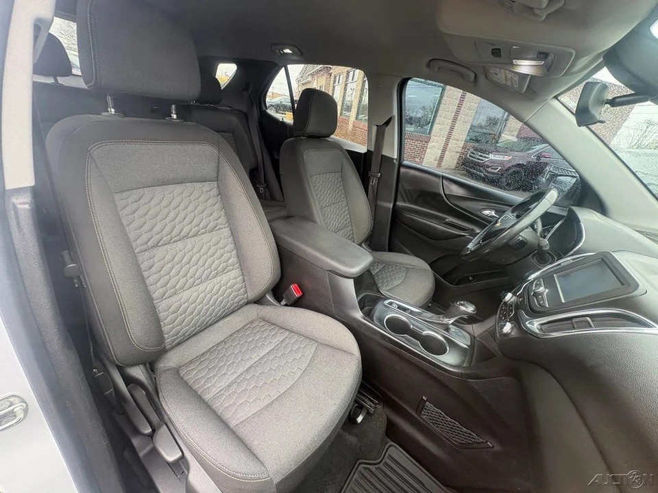 2018 Chevrolet Equinox - Image 11 of 12