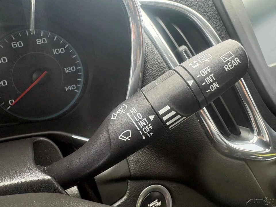 2018 Chevrolet Equinox - Image 17 of 21