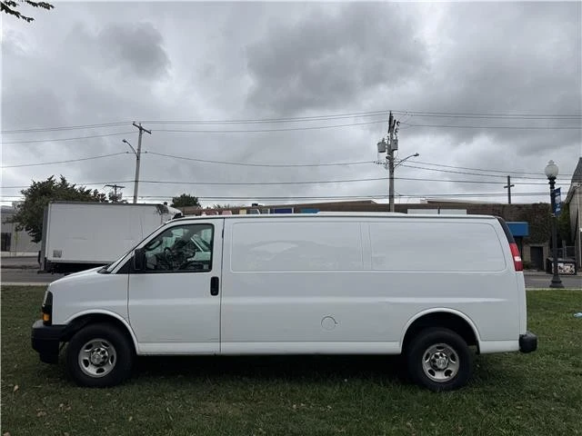 2018 Chevrolet Express - Image 20 of 20