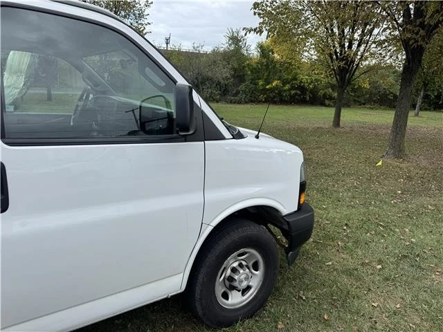 2018 Chevrolet Express - Image 6 of 20