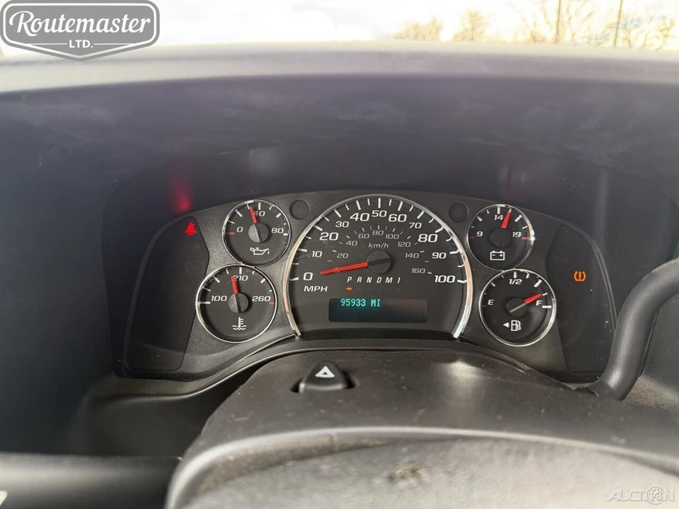 2018 Chevrolet Express - Image 9 of 12