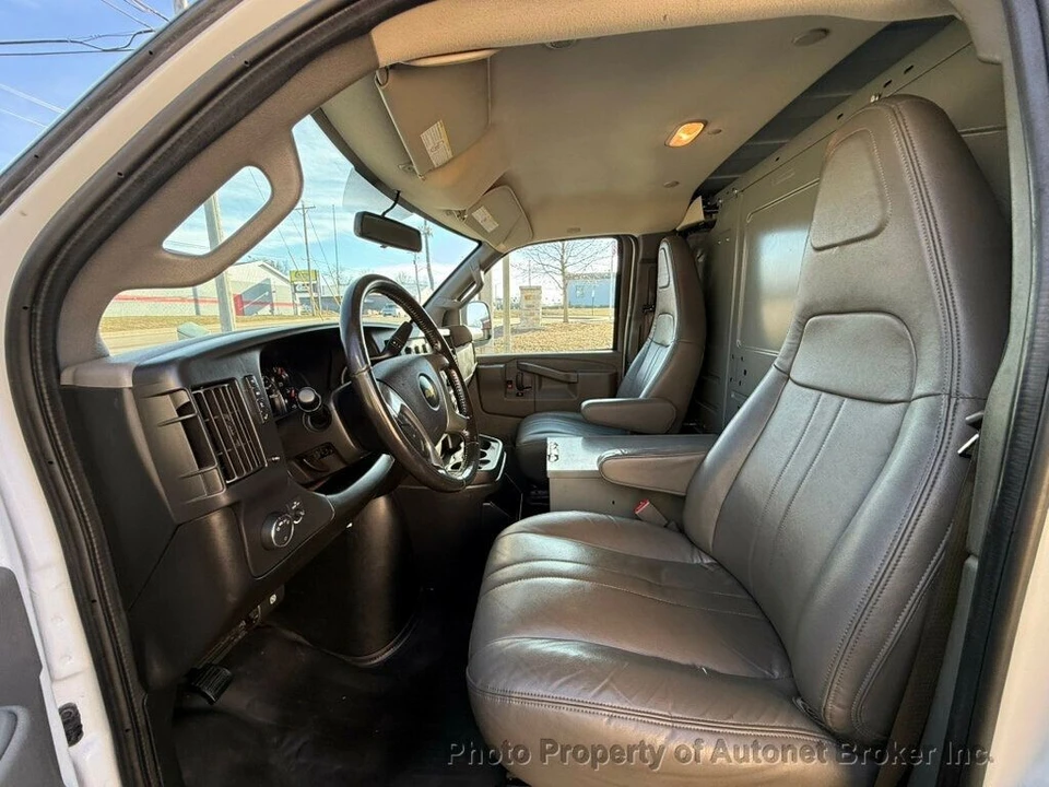 2018 Chevrolet Express - Image 12 of 12