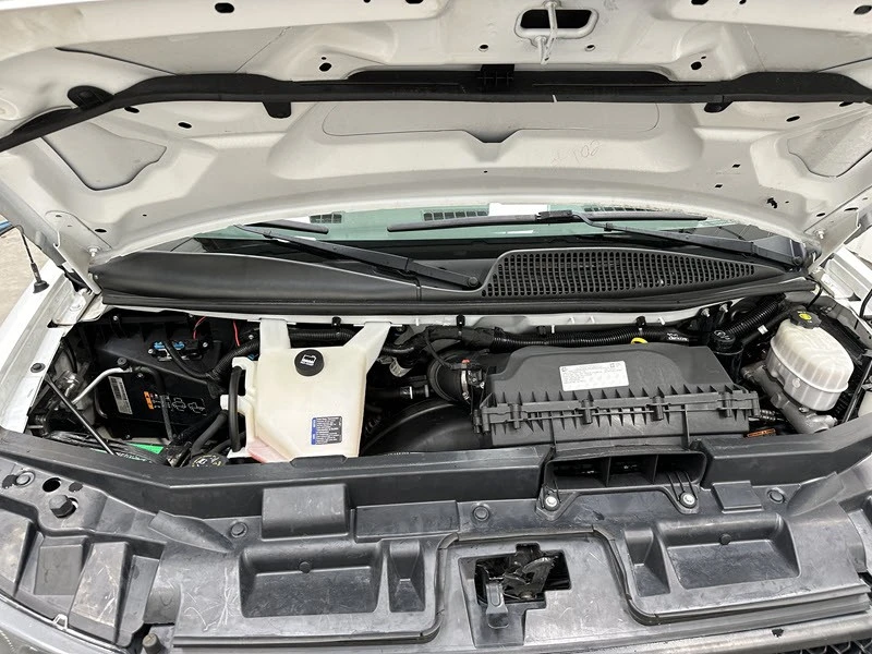 2018 Chevrolet Express - Image 20 of 20