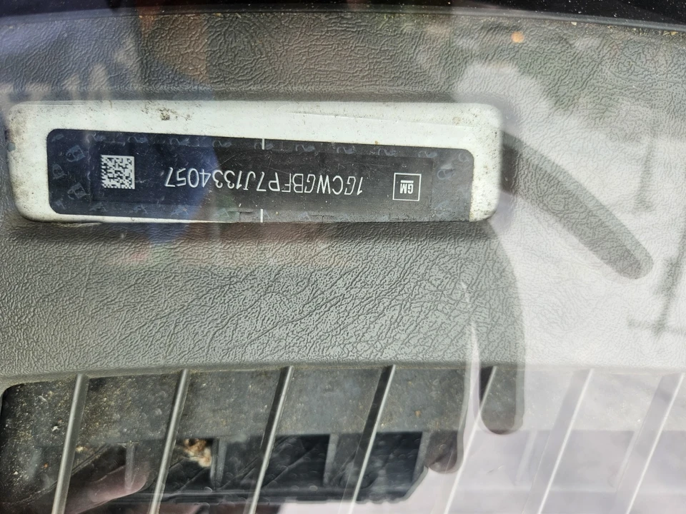 2018 Chevrolet Express - Image 8 of 16