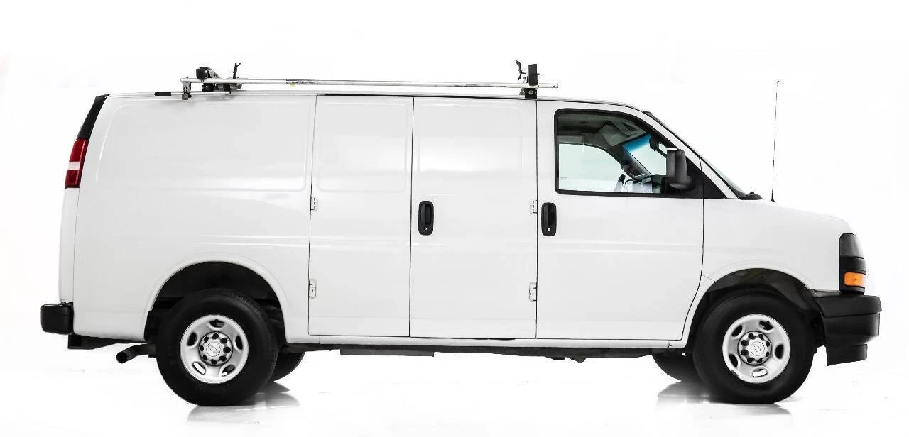 2018 Chevrolet Express - Image 5 of 12