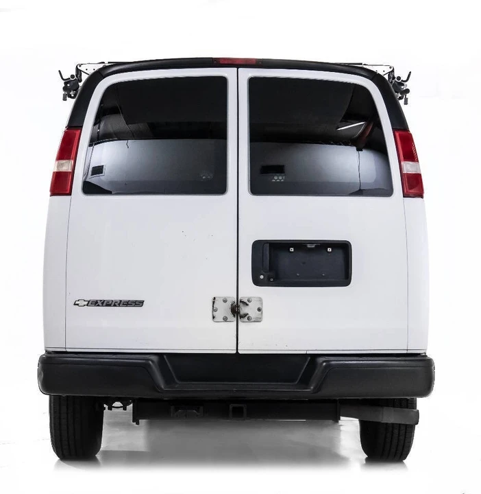 2018 Chevrolet Express - Image 8 of 12