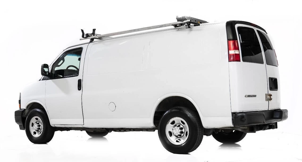 2018 Chevrolet Express - Image 4 of 12