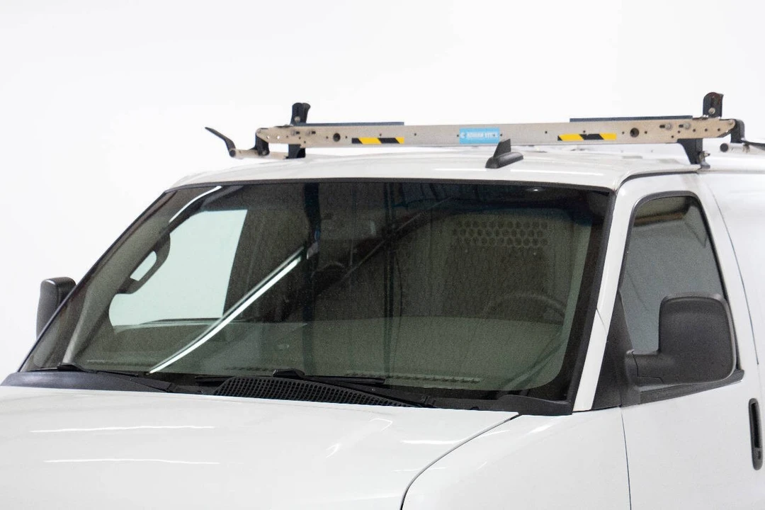 2018 Chevrolet Express - Image 11 of 12