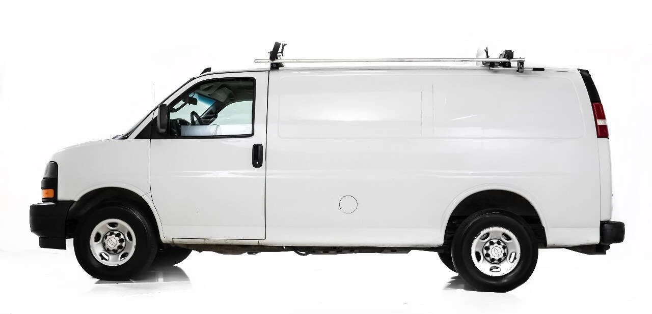 2018 Chevrolet Express - Image 6 of 12