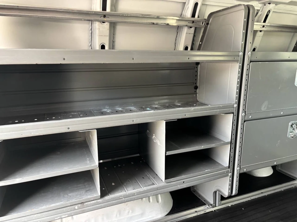 2018 Chevrolet Express - Image 14 of 21