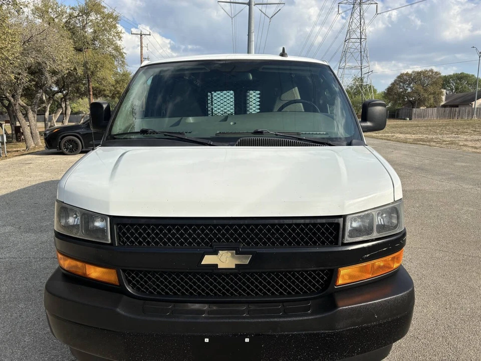 2018 Chevrolet Express - Image 7 of 21