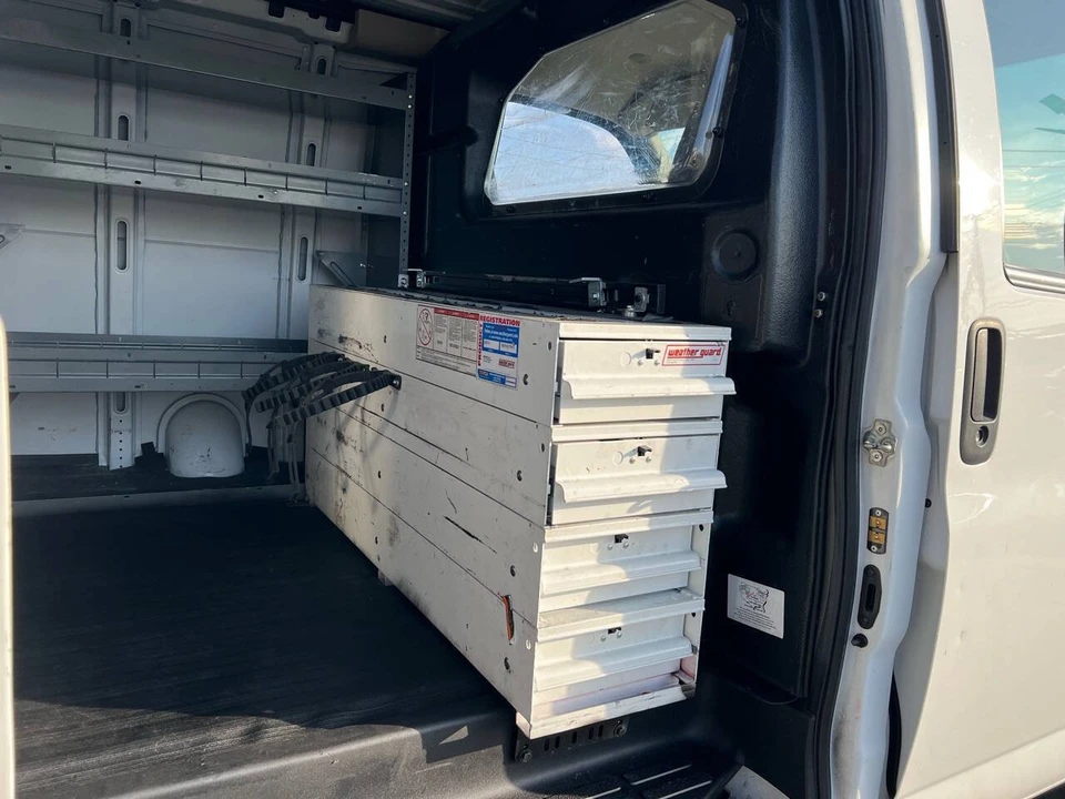 2018 Chevrolet Express - Image 8 of 21
