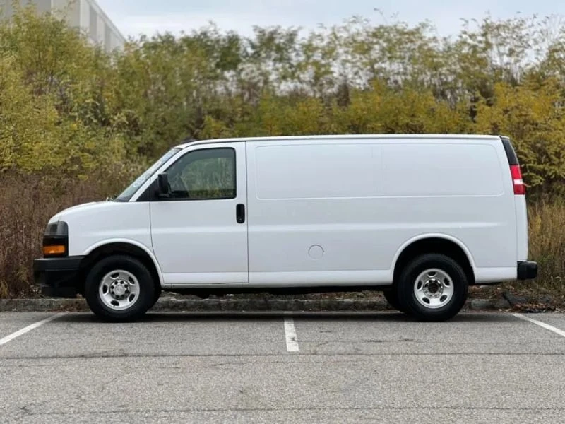 2018 Chevrolet Express - Image 5 of 12
