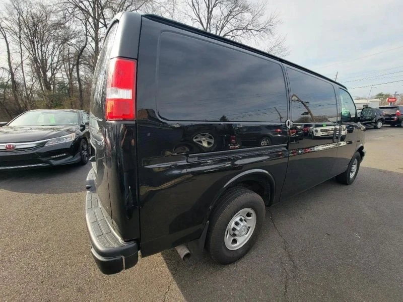 2018 Chevrolet Express - Image 6 of 12
