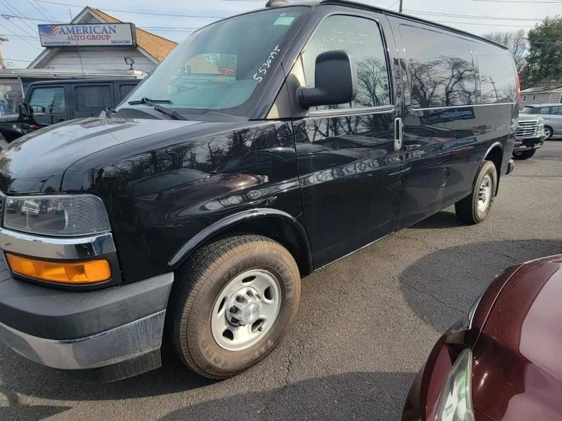 2018 Chevrolet Express - Image 2 of 12