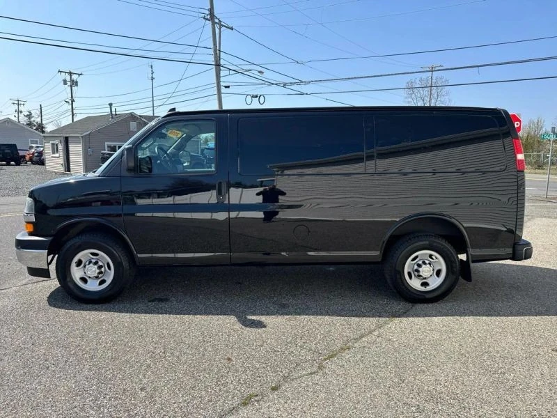 2018 Chevrolet Express - Image 2 of 12