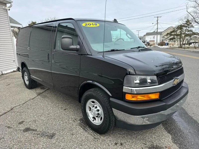 2018 Chevrolet Express - Image 6 of 12