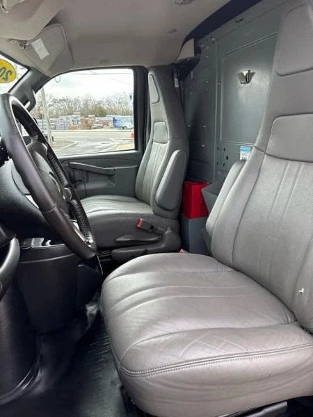 2018 Chevrolet Express - Image 8 of 12