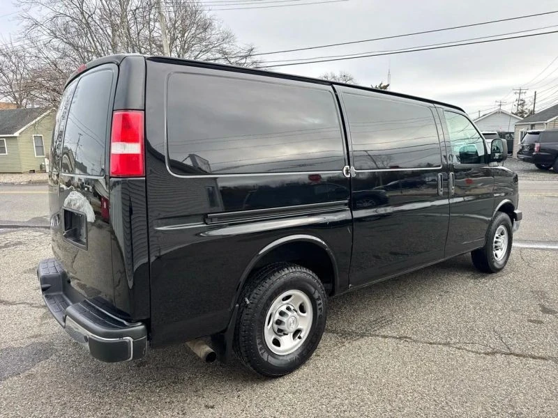 2018 Chevrolet Express - Image 4 of 12