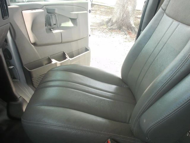 2018 Chevrolet Express - Image 21 of 21