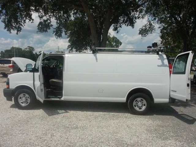 2018 Chevrolet Express - Image 9 of 21