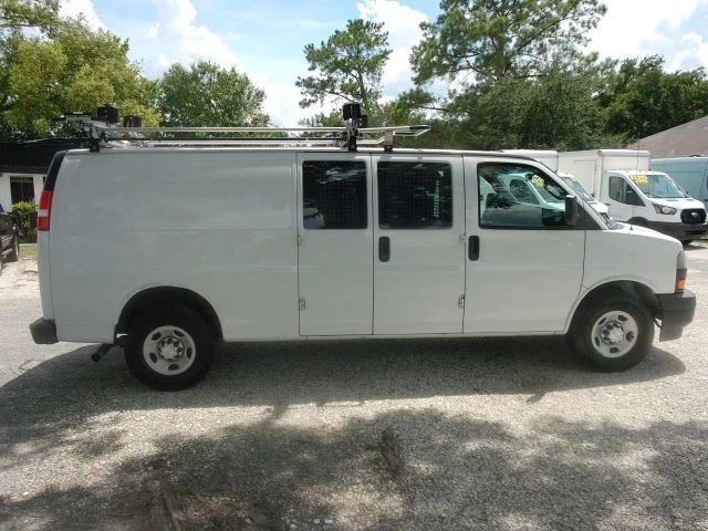 2018 Chevrolet Express - Image 4 of 21