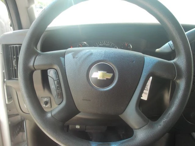2018 Chevrolet Express - Image 18 of 21
