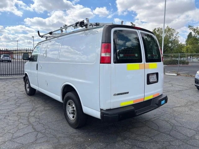2018 Chevrolet Express - Image 10 of 21