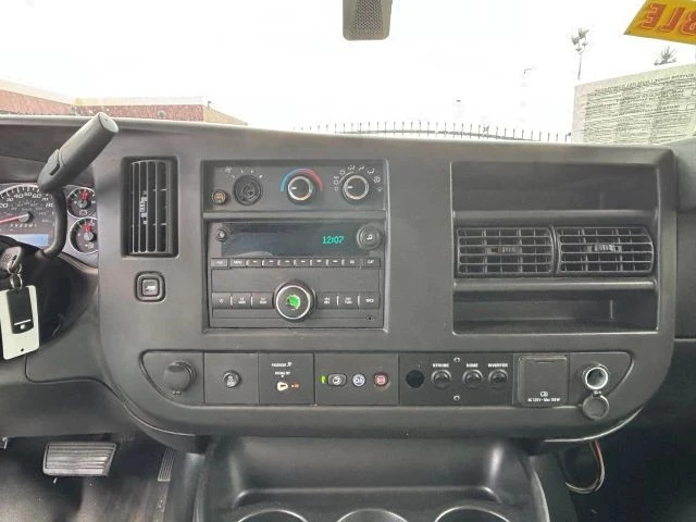 2018 Chevrolet Express - Image 19 of 21
