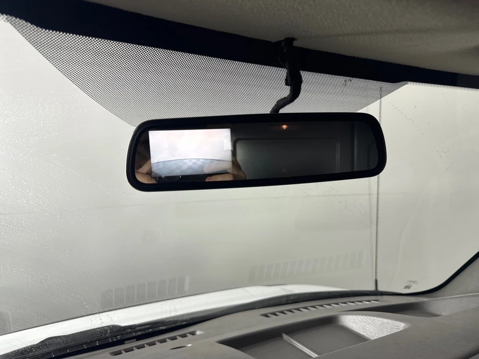 2018 Chevrolet Express - Image 14 of 16