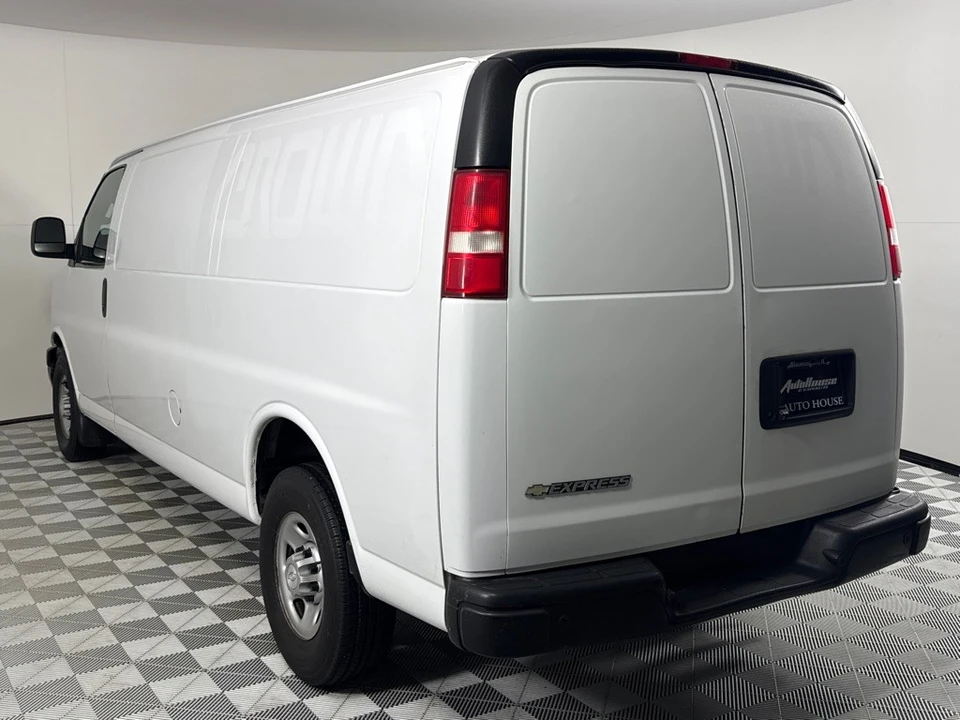 2018 Chevrolet Express - Image 6 of 16