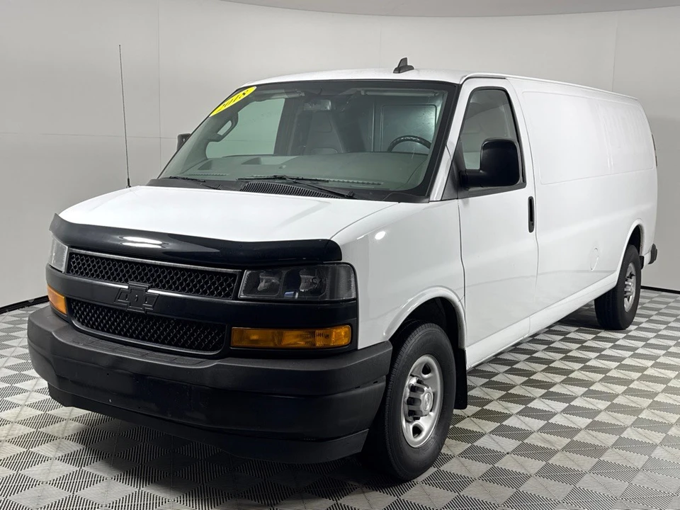 2018 Chevrolet Express - Image 8 of 16