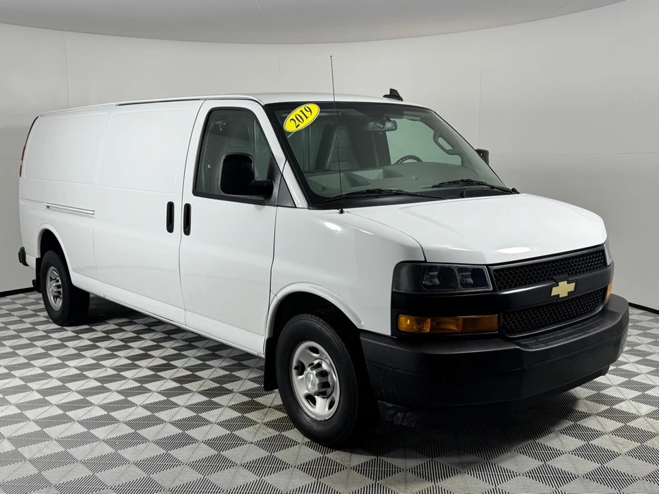 2018 Chevrolet Express - Image 3 of 12