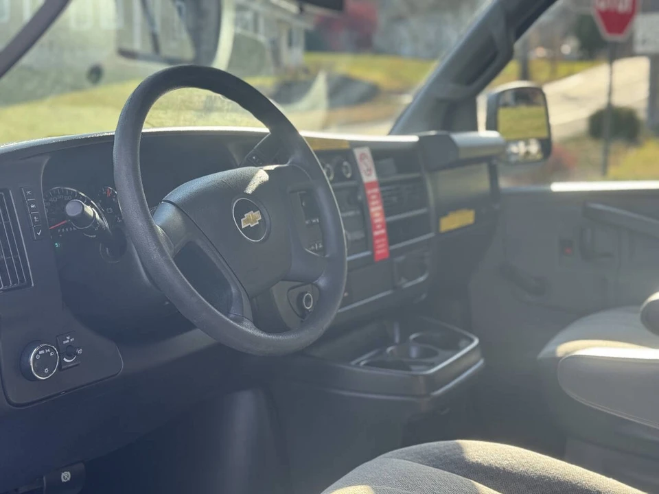 2018 Chevrolet Express - Image 12 of 12