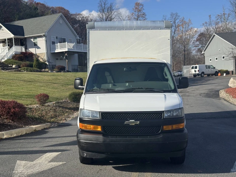 2018 Chevrolet Express - Image 3 of 12