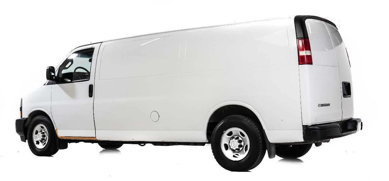 2018 Chevrolet Express - Image 4 of 12