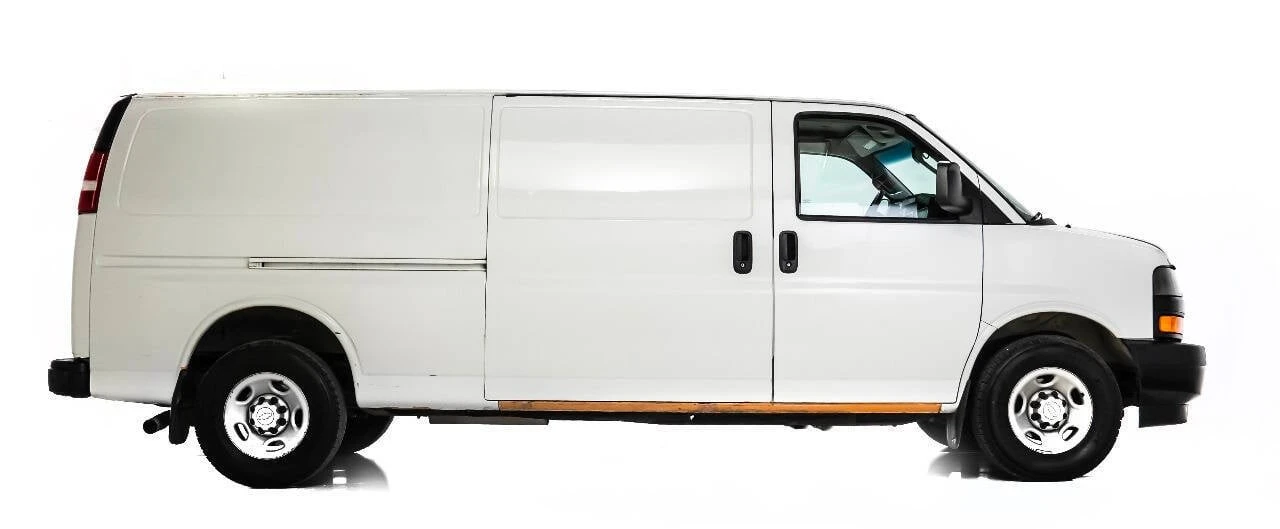 2018 Chevrolet Express - Image 5 of 12