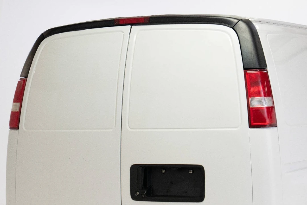 2018 Chevrolet Express - Image 12 of 12